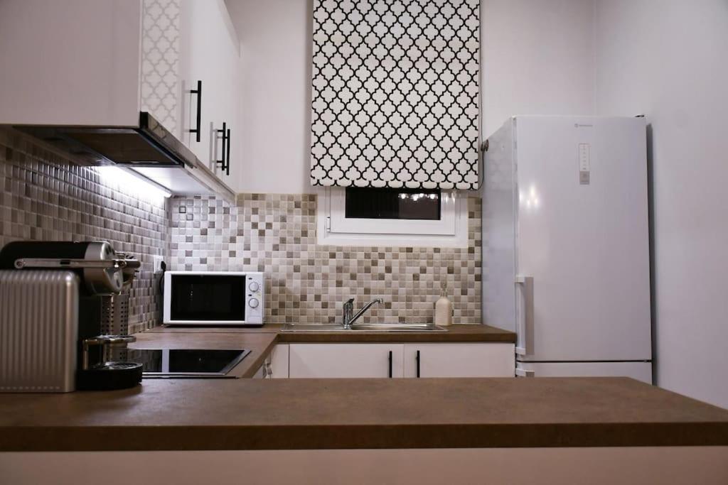 Apartament Flat Near Acropolis Hill Ateny Zewnętrze zdjęcie